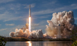 SpaceX se prepara para lançar seu foguete mais poderoso nesta 3ª feira