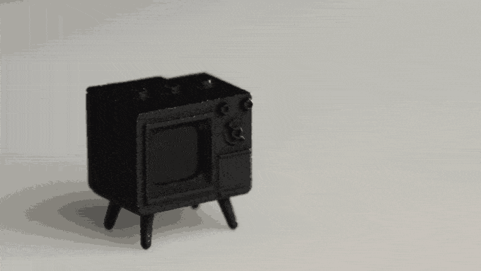 A mini TV da empresa TinyCircuits, com 0,6 polegada
