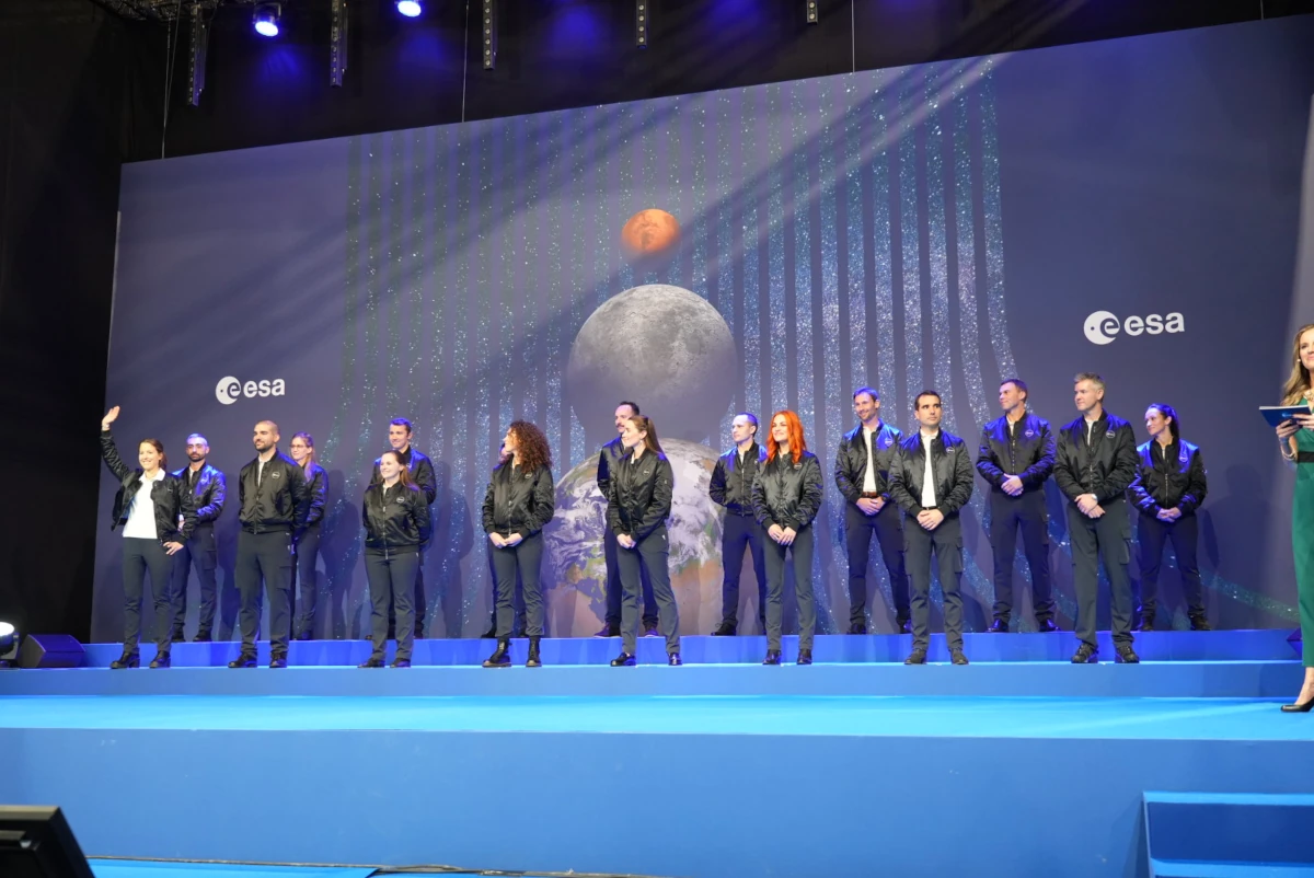 Os 17 candidatos a astronautas selecionados pela ESA para futuras missões a bordo da ISS e além.