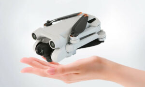 Por tempo limitado: drone DJI Mini 3 Pro sai 30% off
