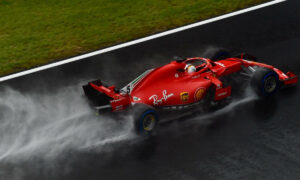 Fórmula 1 acha a solução para corridas na chuva: usar para-lamas