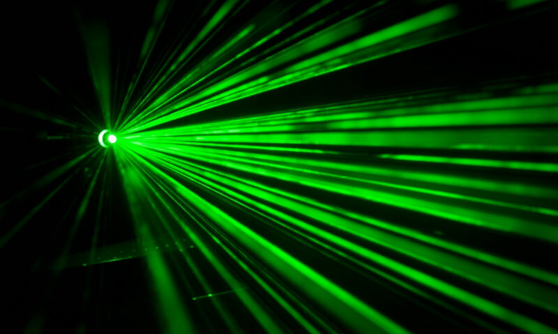Scientists create a laser beam that pulls objects like in Star Trek