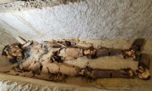 Coberta de ouro: conheça a nova múmia descoberta no Egito