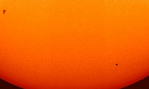 Solar Orbiter registra Mercúrio passando em frente ao Sol
