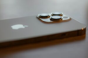 iPhone 14 tem vazamento de mais uma cor; veja qual