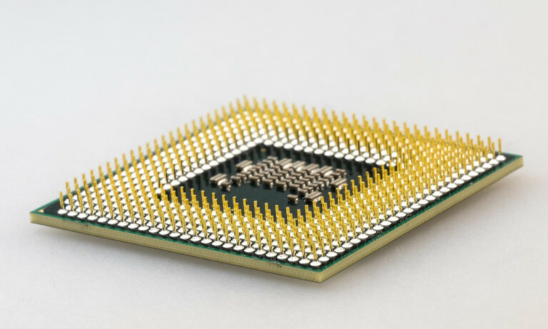 AMD e Intel descobrem graves brechas de segurança em chips e divers