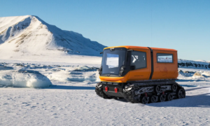 Único carro elétrico da Antártida é atualizado para suportar aumento de calor