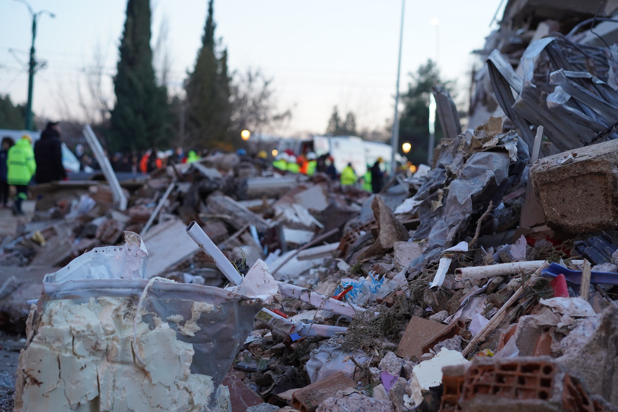 Voluntários brasileiros atuam em terremoto na Turquia