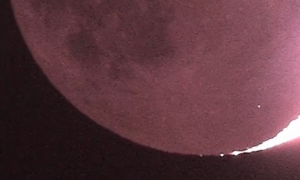 Vídeo japonês mostra colisão de meteoro com a Lua em fevereiro