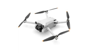 Drone DJI que voa até 34 minutos está R$ 700 mais barato na Amazon