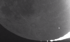 Meteorito bate na Lua e crocodilo camuflado: veja as mais lidas do Giz Brasil