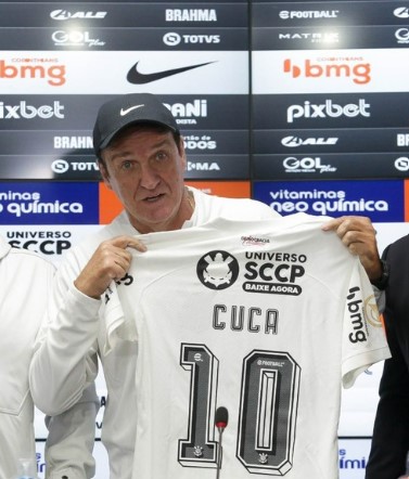 Cuca, treinador do Corinthians
