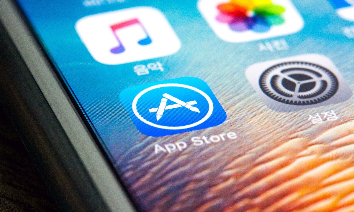 Apple corta acesso de iPhones com software antigo à App Store