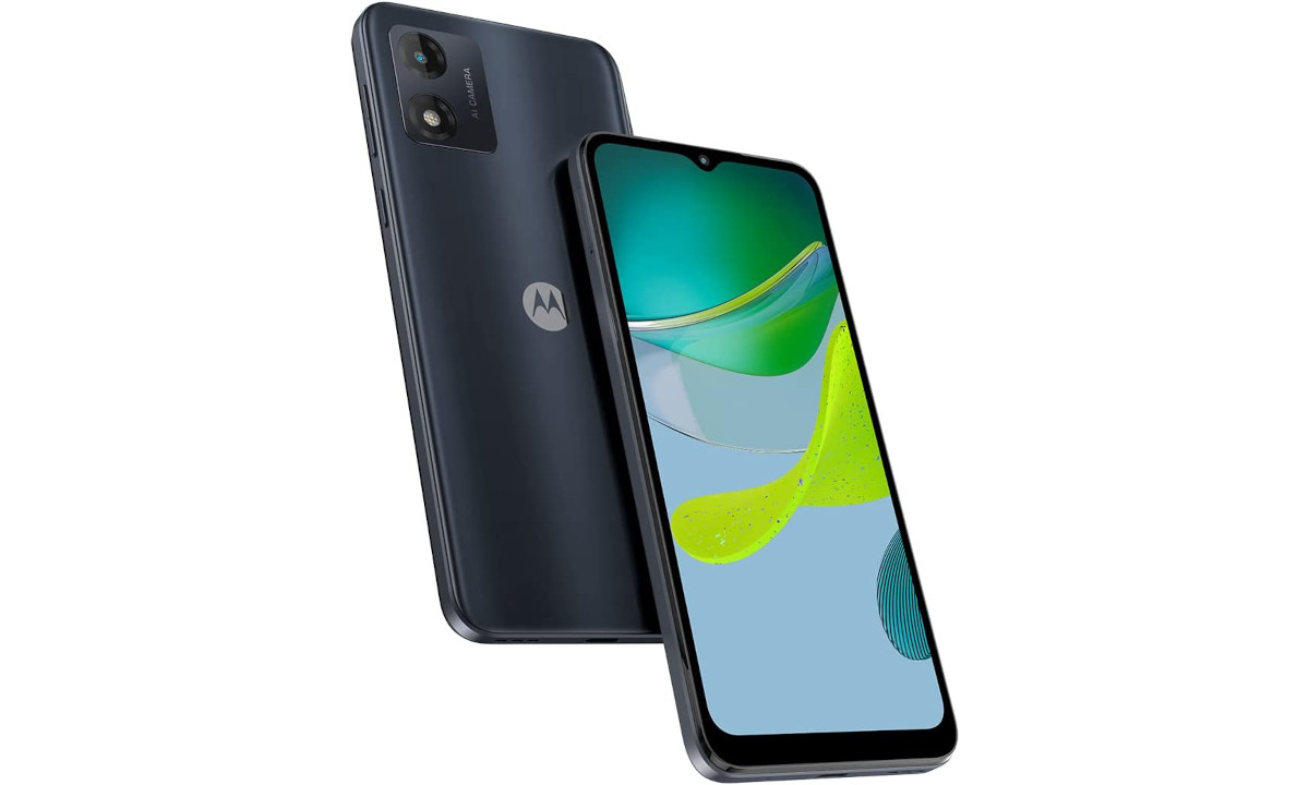 Baixou: Motorola Moto E13 sai por menos de R$ 800 na Amazon