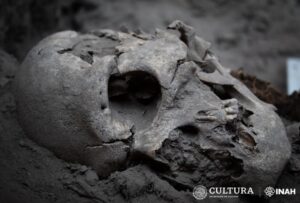 esqueleto Janambre encontrado em abrigo rochoso no México