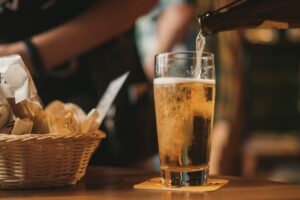 Cerveja lager surgiu em 1602, revela estudo; veja onde foi