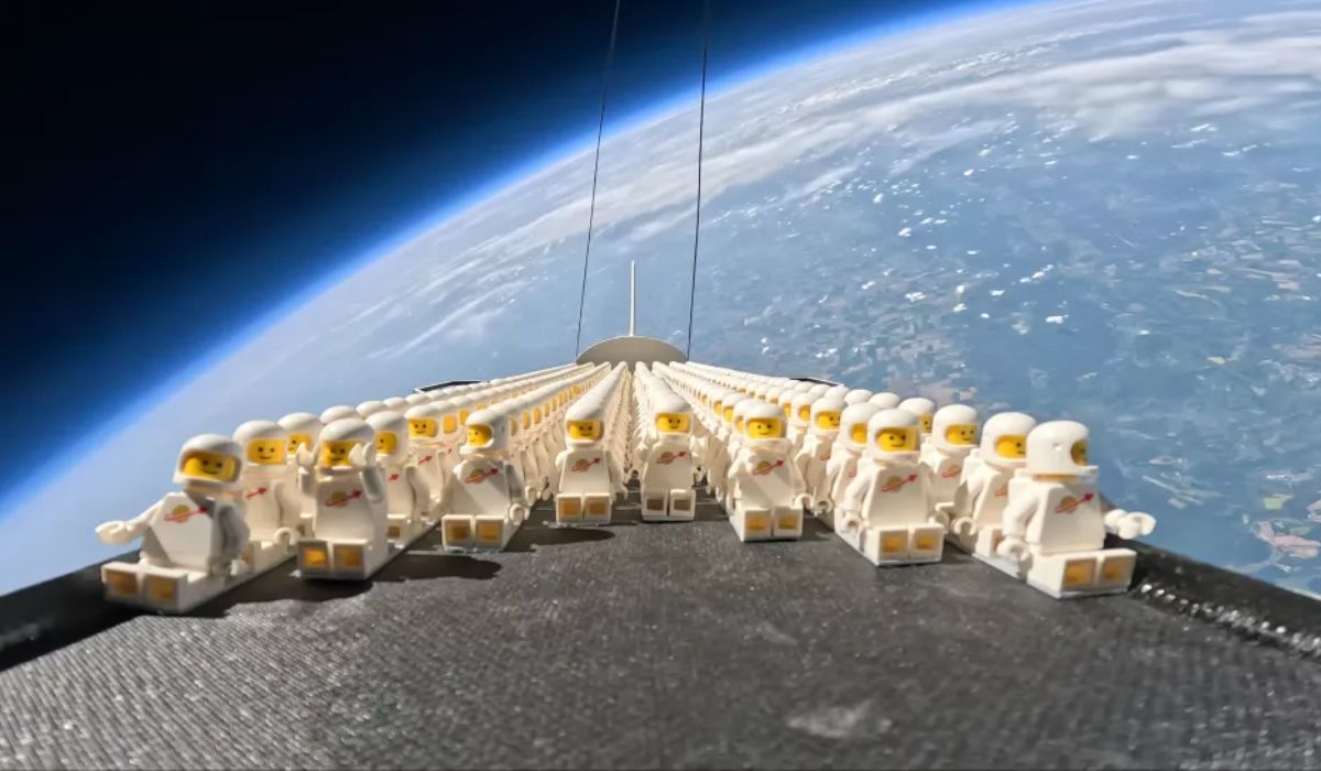 Mil astronautas LEGO saem em viagem real ao espaço; assista
