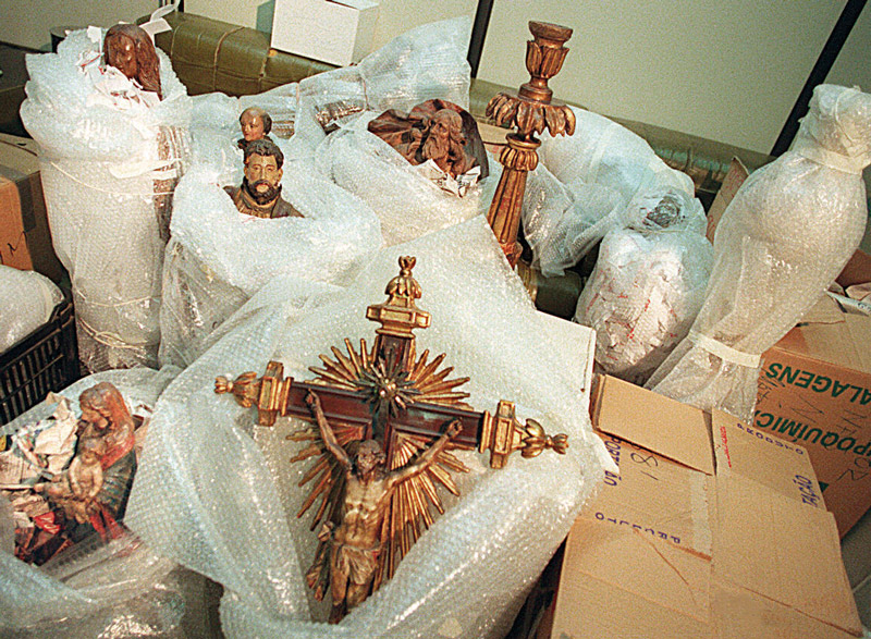 Peças de arte sacra roubadas de igrejas históricas mineiras recuperadas pela Polícia Civil