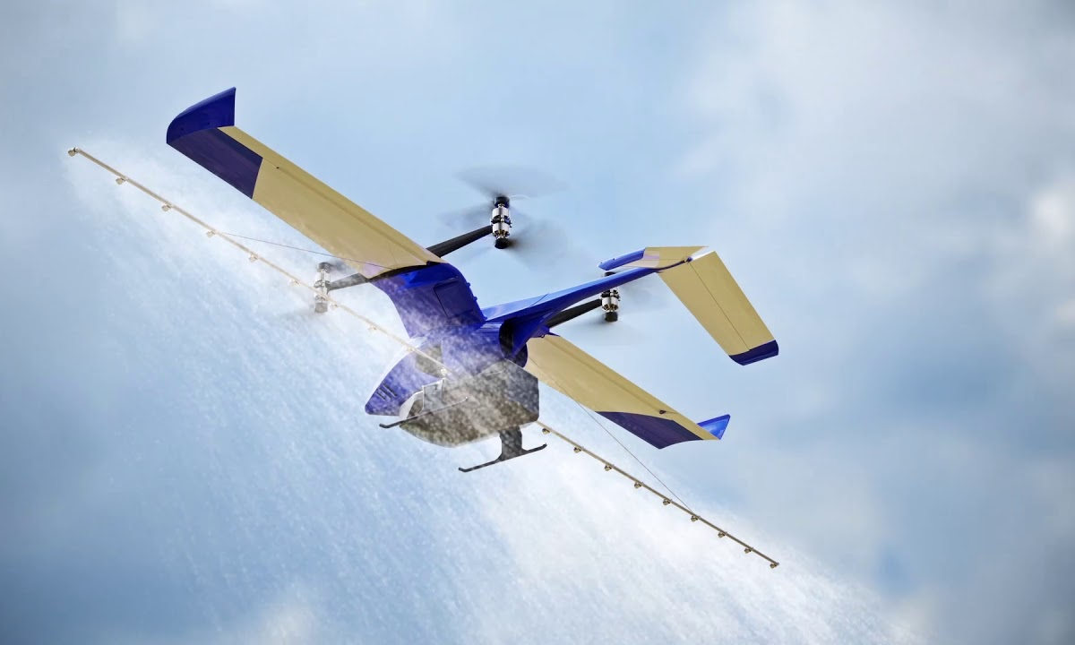 Drone de pulverização agrícola usa sistema de reabastecimento automatizado