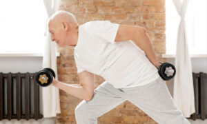 Estudo sugere que exercício físico resistido pode prevenir sintomas de Alzheimer