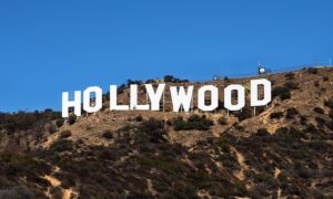Astros de Hollywood aproveitam greve para fazer cirurgias plásticas