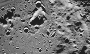 Sonda russa faz suas primeiras imagens da Lua e se prepara para o pouso