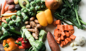 Prescrição de frutas e vegetais alivia insegurança alimentar e melhora saúde cardíaca