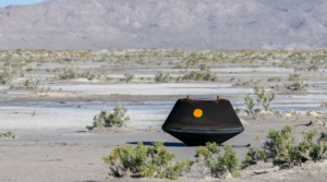 Pouso da cápsula da missão OSIRIS-REx carregando amostras do asteroide Bennu no deserto de Utah