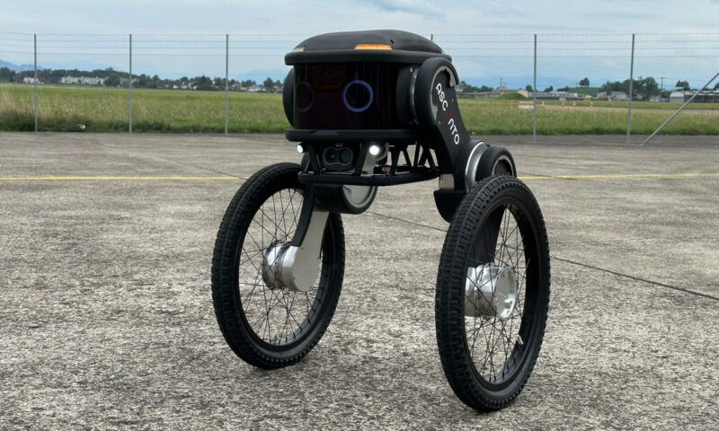 Startup suíça desenvolve robôs patrulheiros que se equilibram em duas rodas