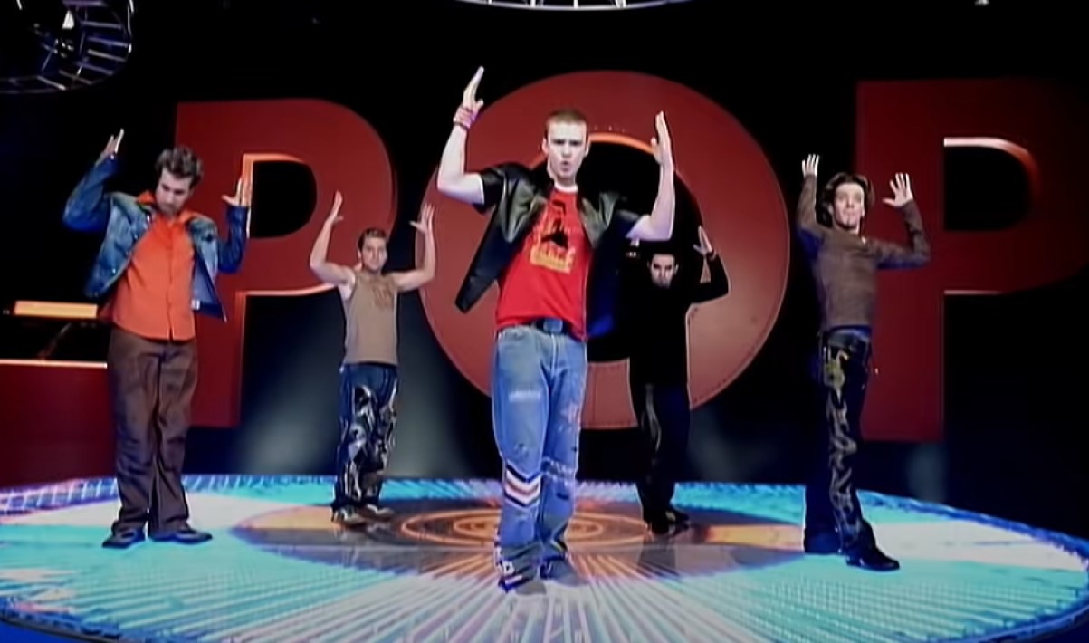 Boy band *NSync, formada por Justin Timberlake, Lance Bass, JC Chasez, Joey Fatone e Chris Kirkpatrick