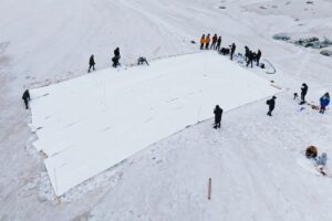 China usa cobertores gigantes para evitar que geleiras derretam