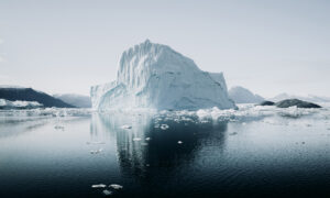 Gelo da Groenlândia está derretendo e estudo diz que é possível salvá-lo