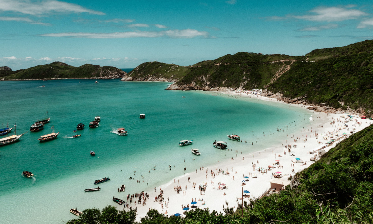 Chuva, frio e também calor: veja a previsão do tempo para o feriado