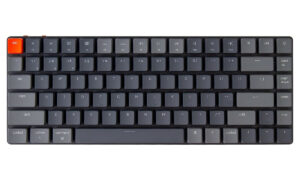 Ganhe mais espaço na mesa com este teclado compacto em oferta