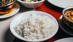 Macarrão e arroz amanhecidos têm amido que pode torná-los mais saudáveis, entenda