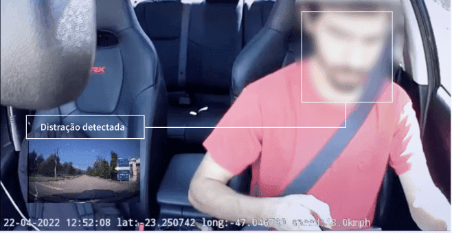 Câmera com IA da Cobli detecta distrações na estrada (Imagem: Reprodução/Cobli)