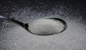 Dieta com excesso de açúcar está ligada a doenças como Alzheimer e Parkinson