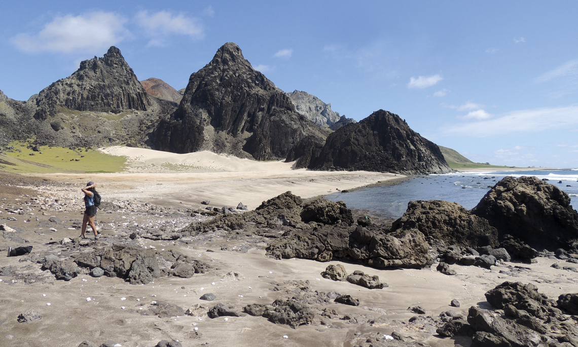 Parcel das Tartarugas, na ilha da Trindade: local onde foram achadas as primeiras rochas plásticas