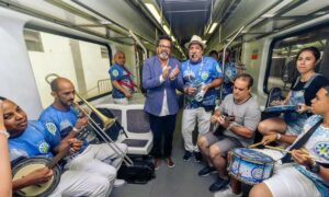 Marquinhos de Oswaldo Cruz é o idealizador do Trem do Samba