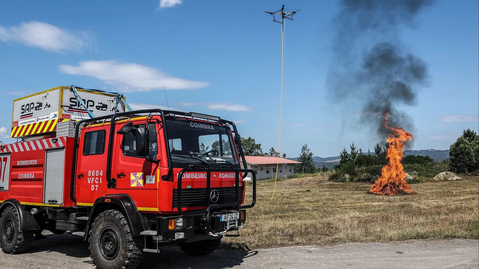 Drone apaga incêndio em Portugal (Imagem: Reprodução/Universidade de Coimbra)