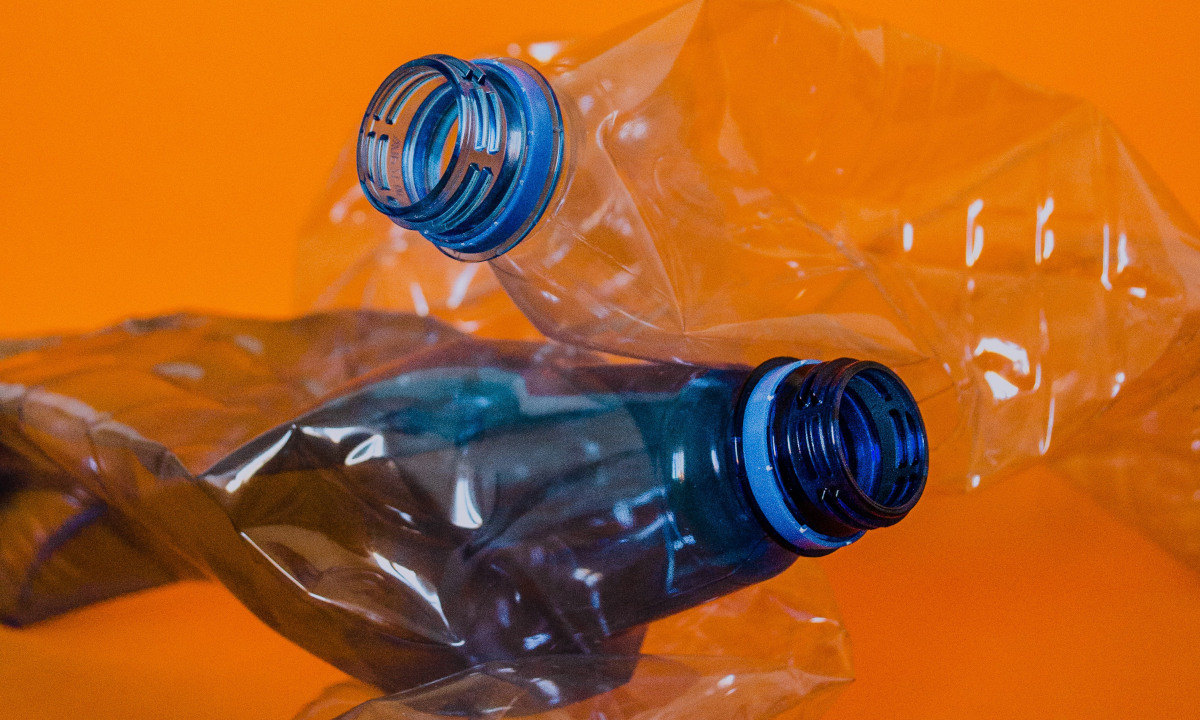 Nem todo plástico é reciclável - saiba como descartar o material