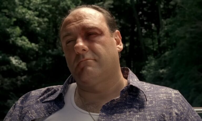 James Gandolfini era Tony Soprano na série de seis temporadas "Família Soprano"
