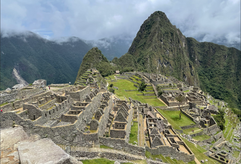 Peru sofre onda de protestos contra a privatização de Machu Picchu.