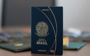 Confira países que dá para viajar sem visto com passaporte do Brasil