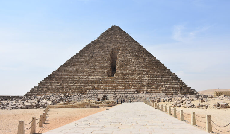 Reforma de pirâmide no Egito causa comoção entre especialistas