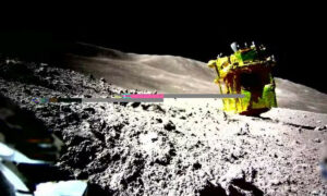 Japão divulga foto de sua sonda na Lua (de cabeça para baixo)