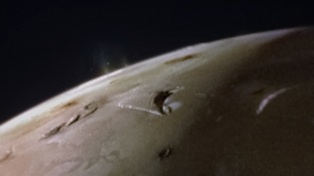 Sonda de la NASA capta erupción volcánica en la luna de Júpiter