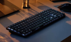 Promoção teclado retroiluminado por até R$ 450 off