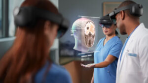 Hospital Sírio-Libanês vai usar HoloLens 2, óculos VR da Microsoft, em procedimentos médicos