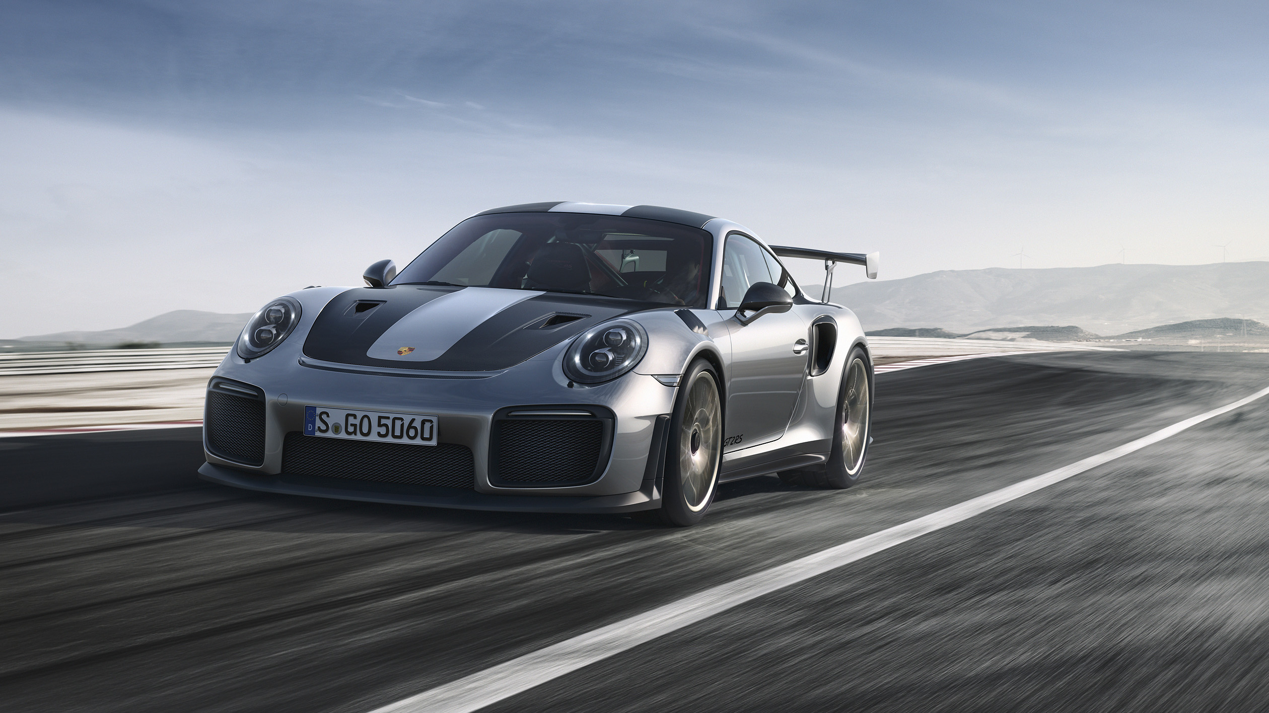 Porsche 911 GT2 RS é o carro mais rápido da fabricante alemã